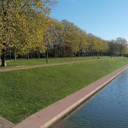 Aux Arcades Du Lac * Montigny-le-Bretonneux